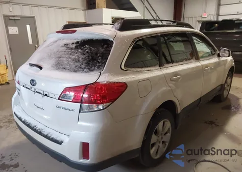 2010 Subaru Outback 2.5I Premium z USA, uszkodzony, nr VIN 4S4BRCCC0A3326995